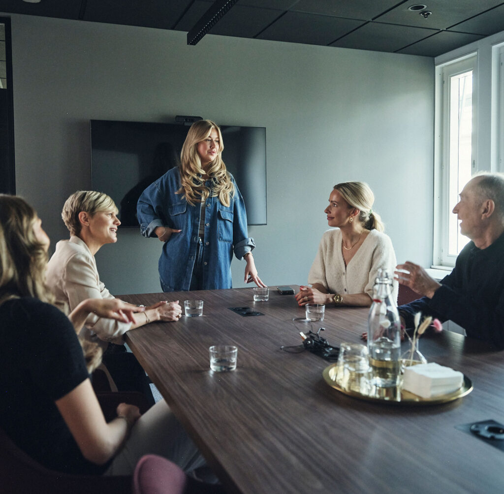 Team meeting.